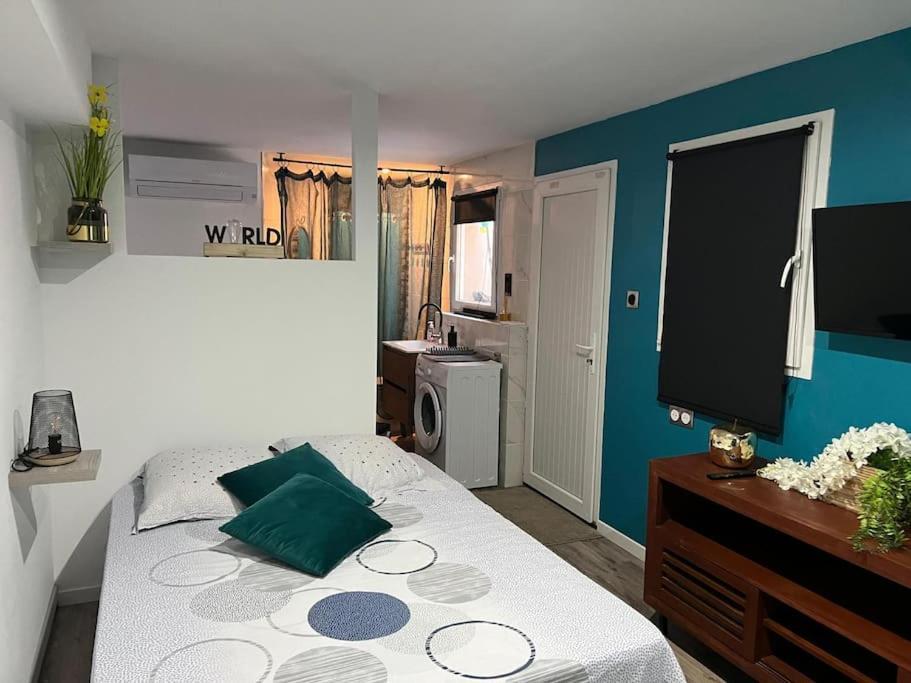 Superbe Studio Neuf Avec Piscine Apartment Montelimar Bagian luar foto